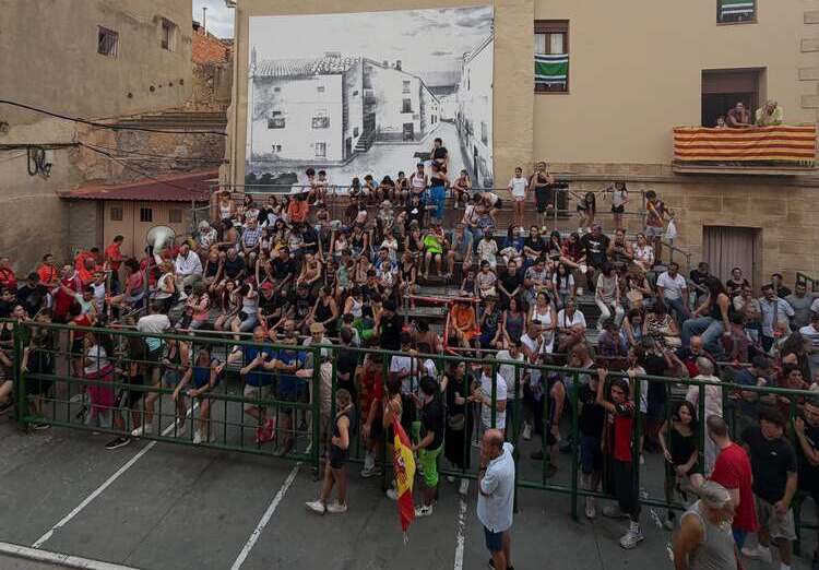 Escatrón estrena drones y huevofritada en sus fiestas de agosto
