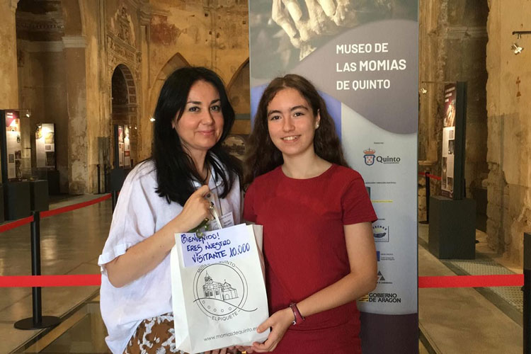 El museo de momias de Quinto recibe a su visitante número 10.000