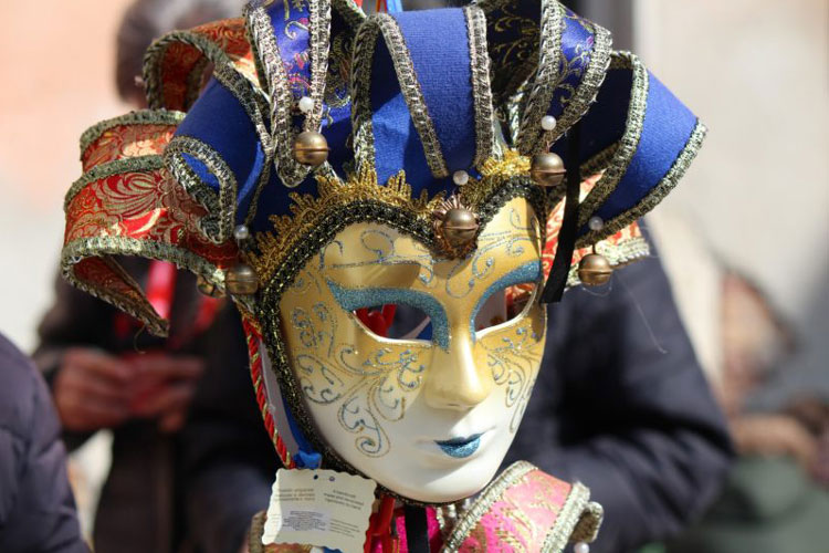 Recomendaciones a la hora de comprar tu disfraz de carnaval