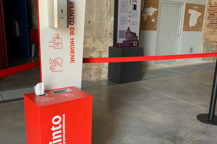 Instalación de postes higiénicos en Quinto